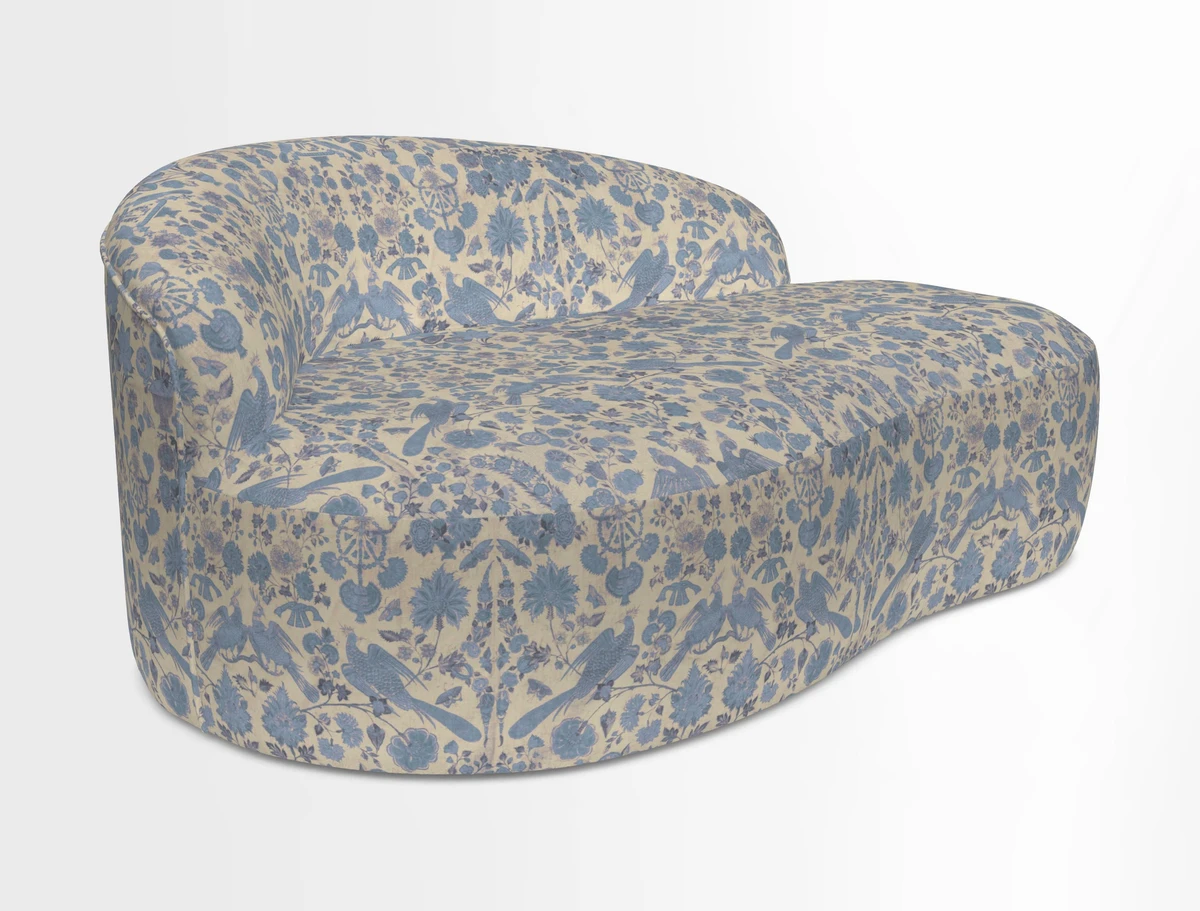 Arc small sofa in Wave Blueberry