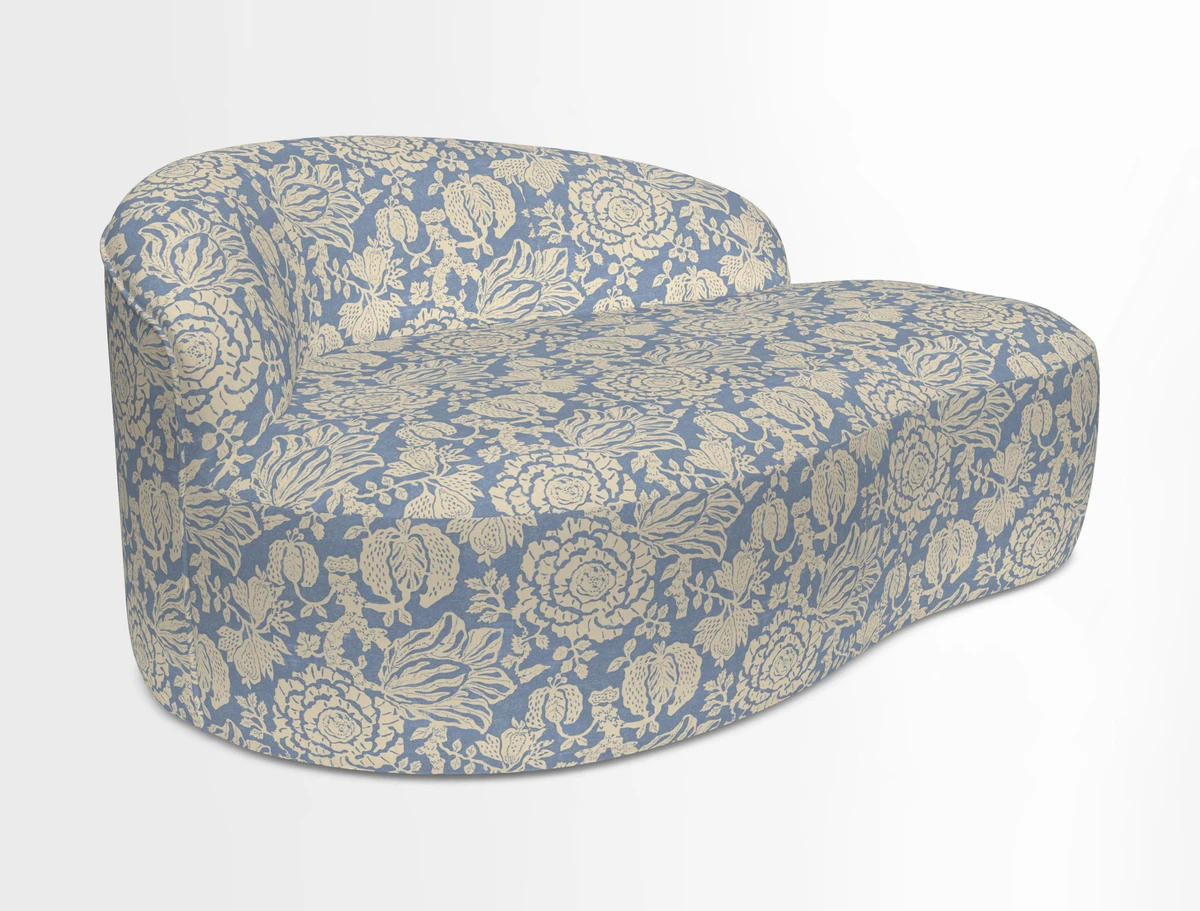 Arc small sofa in Wave Blueberry