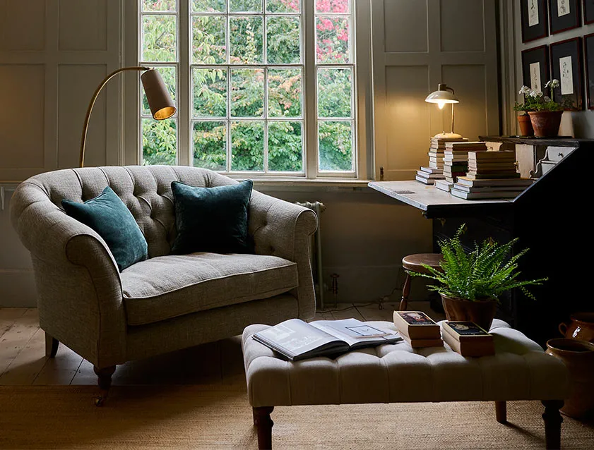 Abbotsbury Snuggler in Linwood Freya Mineral with scatters in Linwood Cosmo