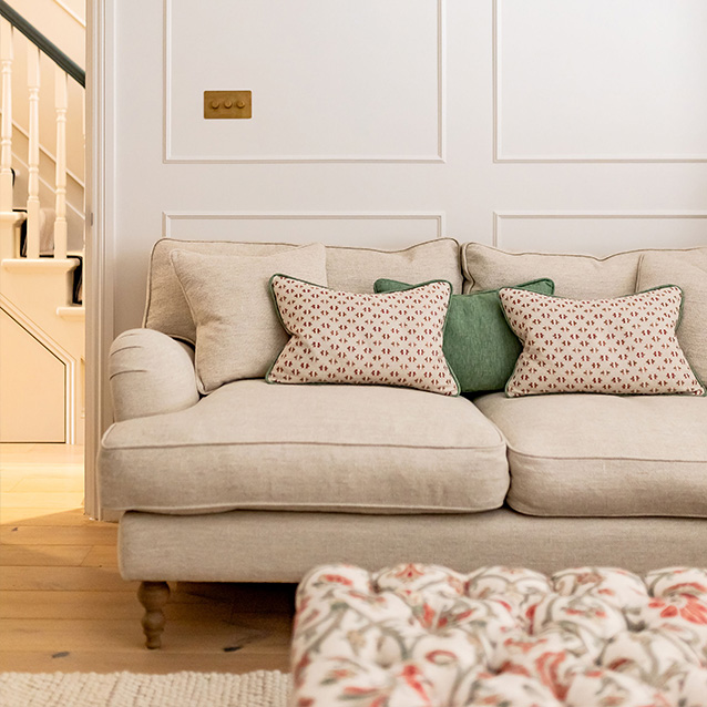 Alwinton 3 Seater Sofa in Colefax and Fowler Rosmar Beige