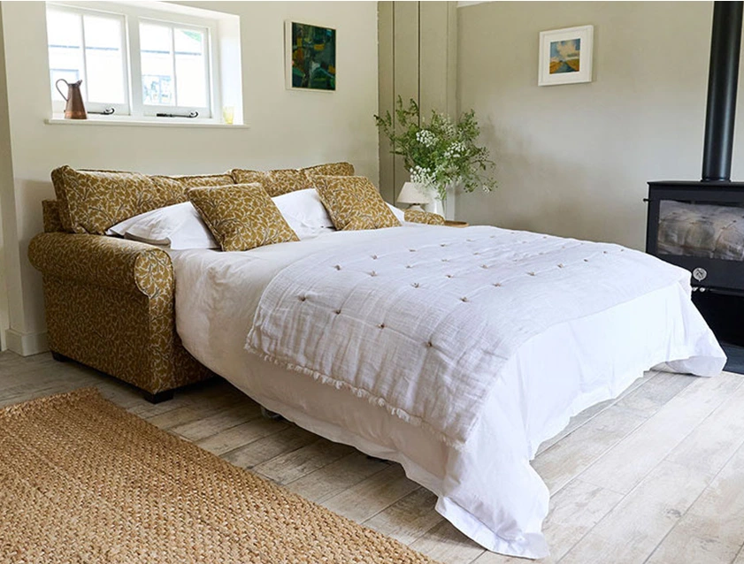 Bignor 3 Seater Sofa Bed in V&A Drawn from Nature Oak Tree Gold