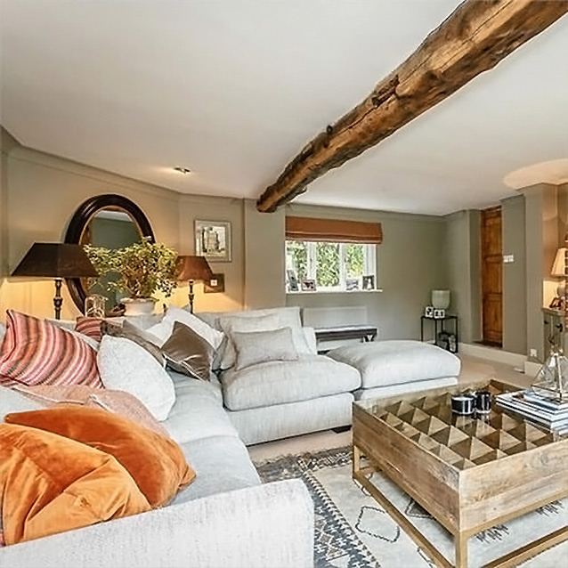 Hambledon Corner Group in Easey Clean Plain Chalk @islajamesinteriors