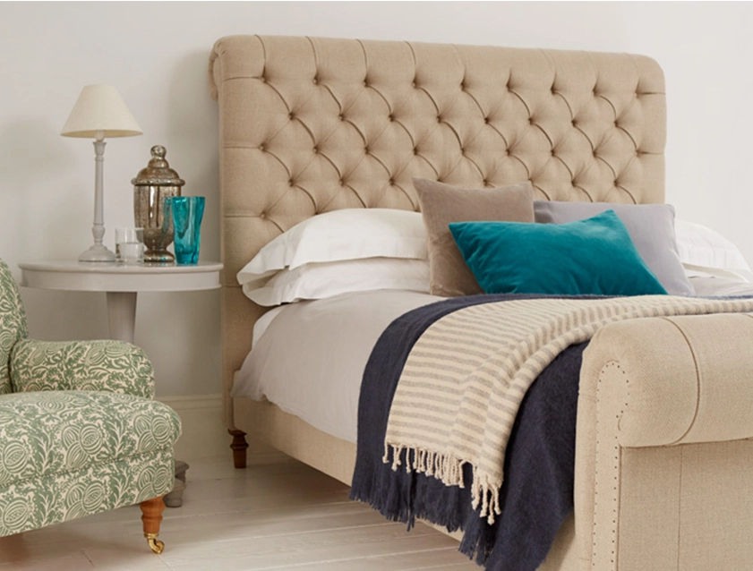 Pentlow King Bed in Swaledale Linen