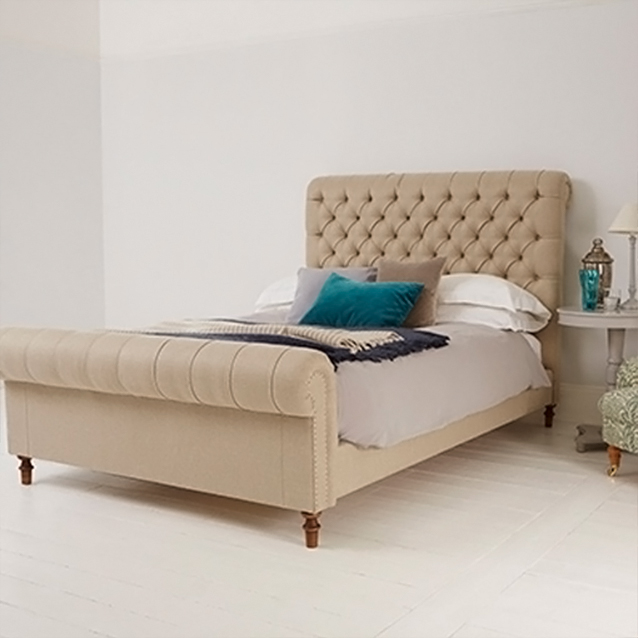 Pentlow King Bed in Swaledale Linen