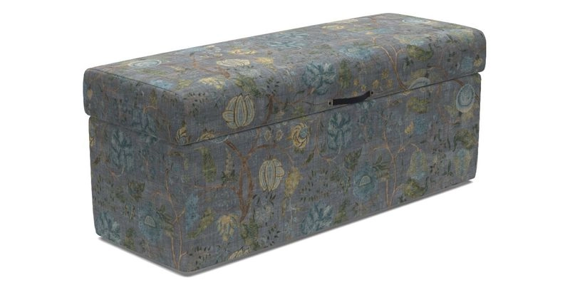 Birdham Large Blanket Box in V&A Threads of India on Linen Regal Poppy Buttermilk