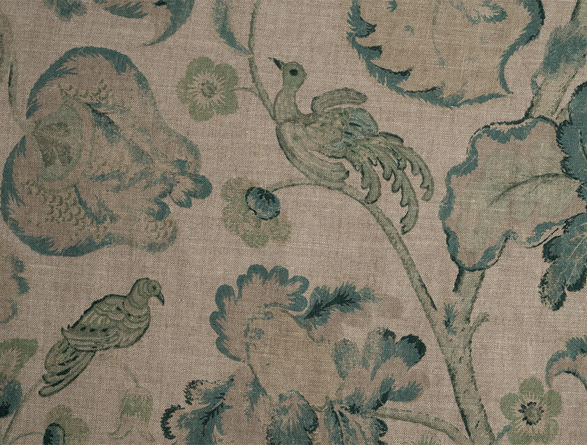 Floral Linen: L Oiseaux Tapestry