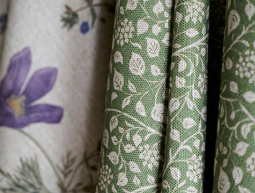 RHS Collection - Gertrude Jekyll Small Trailing Vine Navy | Upholstery ...