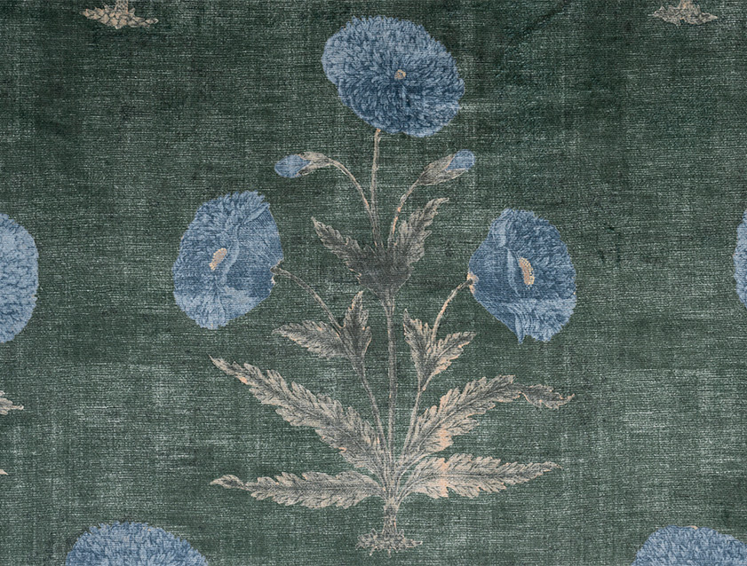 V&A Threads of India Opulent Velvets - Regal Poppy: Hunter