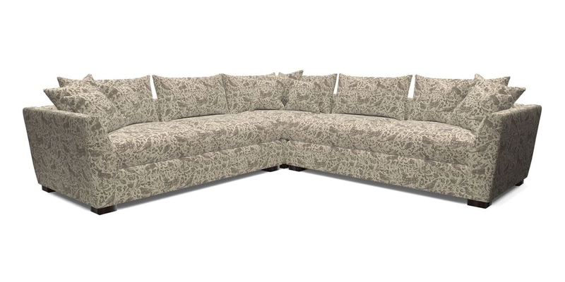 Hambledon Large Corner Group in Plain Two Tone Calico with Scatters in Cloth 22 Weaves
