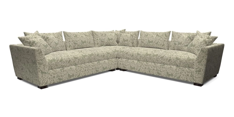 Hambledon Large Corner Group in Plain Two Tone Calico with Scatters in Cloth 22 Weaves