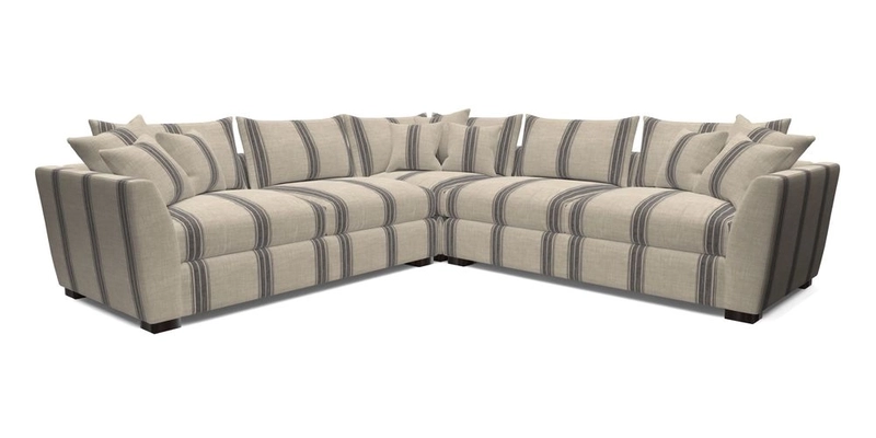 Hambledon Large Corner Group in Plain Two Tone Calico with Scatters in Cloth 22 Weaves