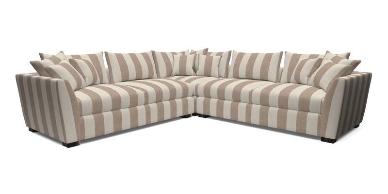 Hambledon Large Corner Group in Plain Two Tone Calico with Scatters in Cloth 22 Weaves