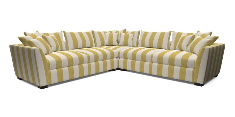 Hambledon Large Corner Group in Plain Two Tone Calico with Scatters in Cloth 22 Weaves