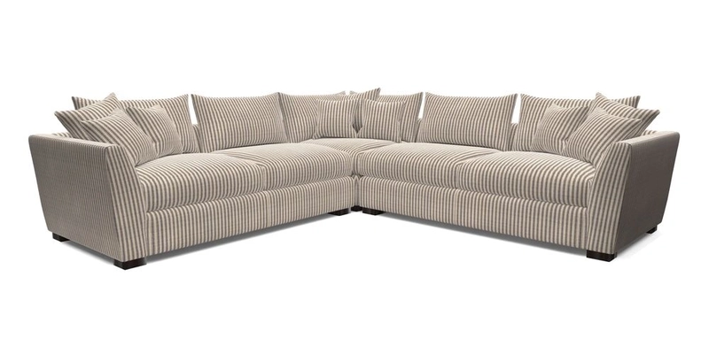 Hambledon Large Corner Group in Plain Two Tone Calico with Scatters in Cloth 22 Weaves