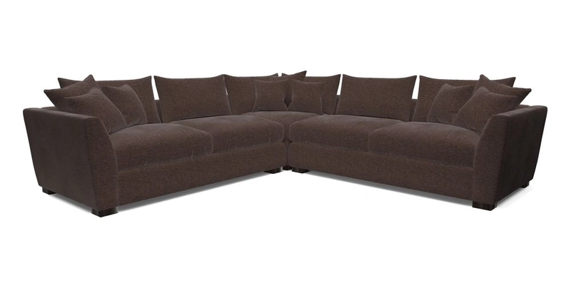 Hambledon Large Corner Group in Plain Two Tone Calico with Scatters in Cloth 22 Weaves