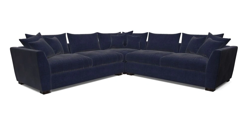 Hambledon Large Corner Group in Plain Two Tone Calico with Scatters in Cloth 22 Weaves