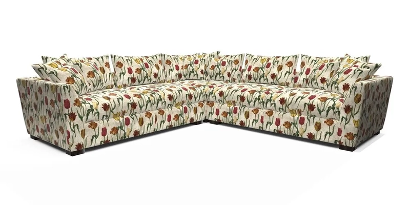 Hambledon Large Corner Group in Plain Two Tone Calico with Scatters in Cloth 22 Weaves